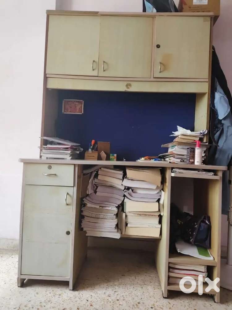 Study table or computer table