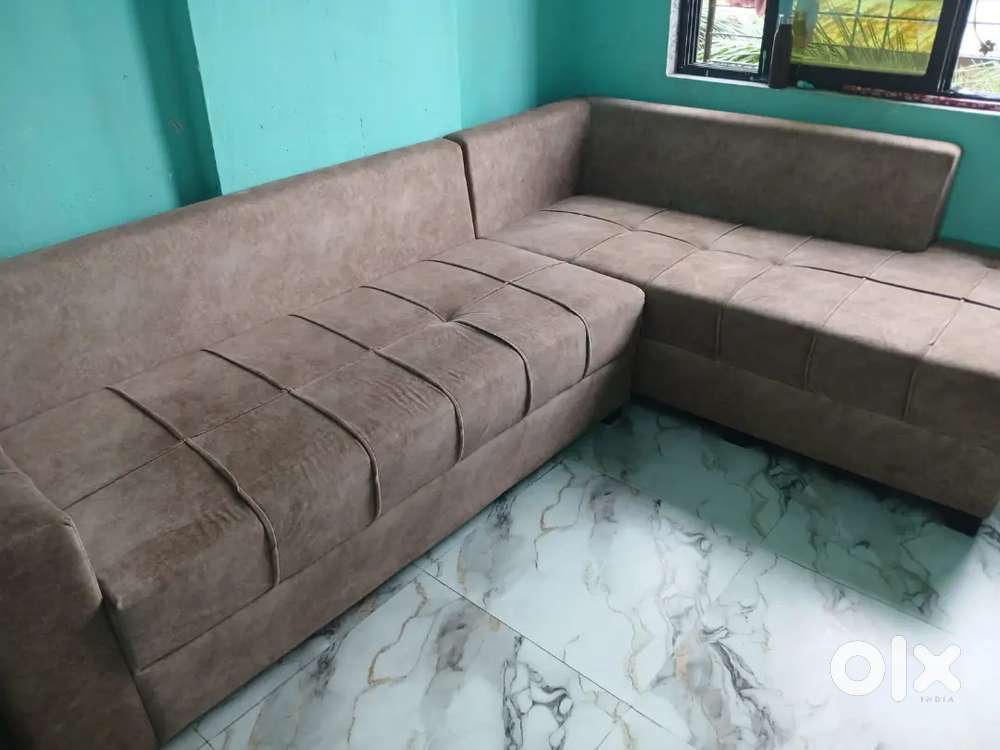 2 new sofa set gold & creamish