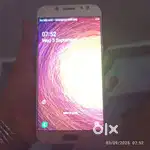 samsung j7 pro mayur vihar 1 negotiable like brand new with cover