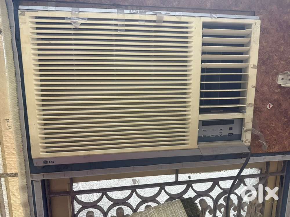I am selling my window Ac LG