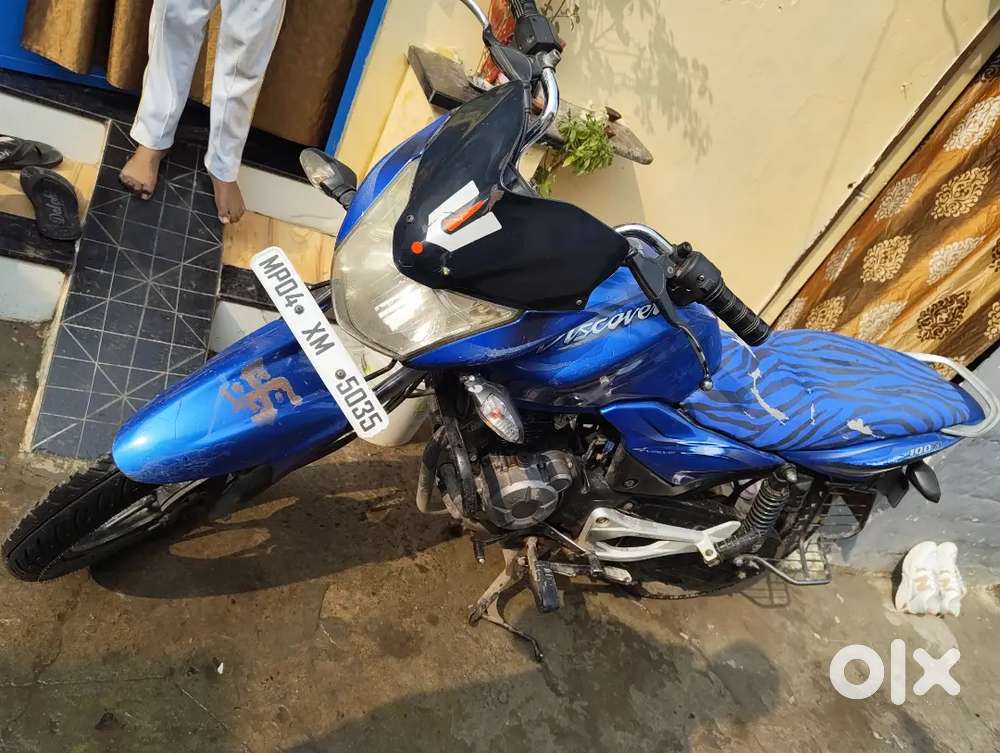 Bajaj discover 100M - Good condition  - sale prasnal reason