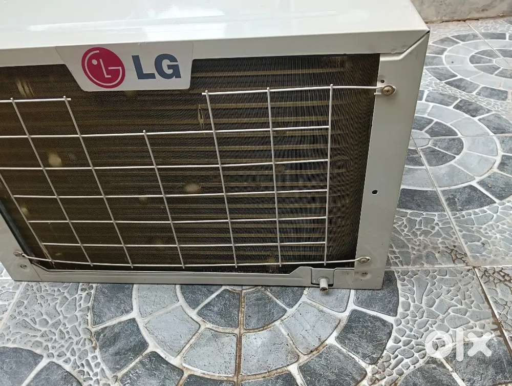 LG window AC 1.5 ton 4/5 year Old