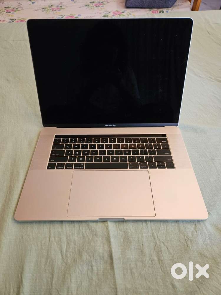 Macbook Pro - Mint condition