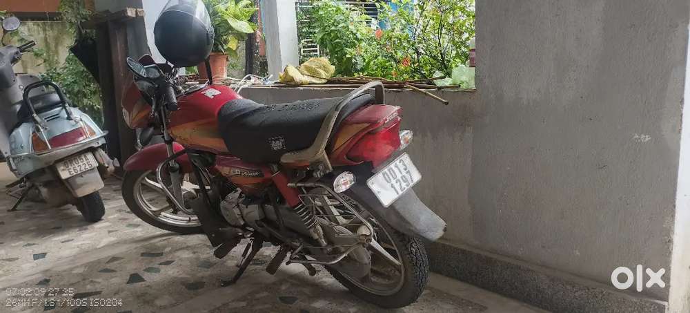 Want to sell hero honda  CD Deluxe 2012 -Kick start