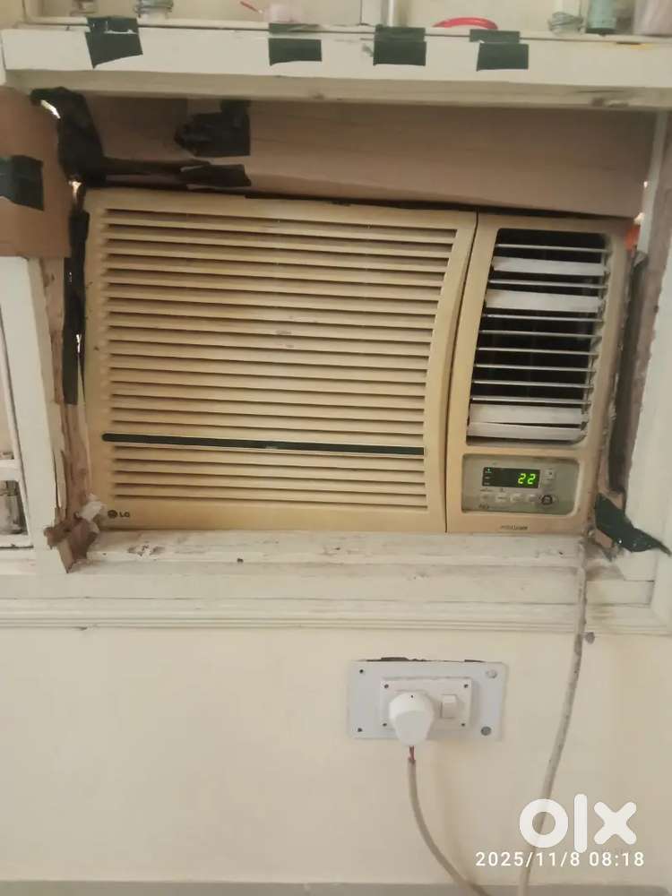 1.5 ton lg window AC