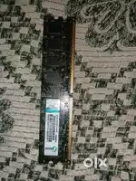 4 Intel Pentium Dual Core CPUs + 4 RAM Sticks(1,2 GBDDR2-Working/Scrap