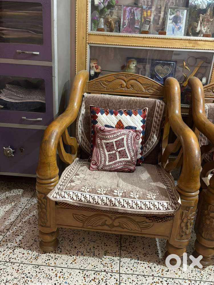 5 seater sangwan wood sofa