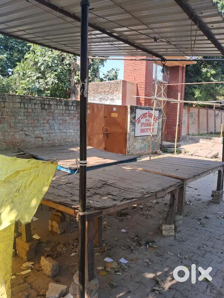 Commercial plot 465 Gaj on road