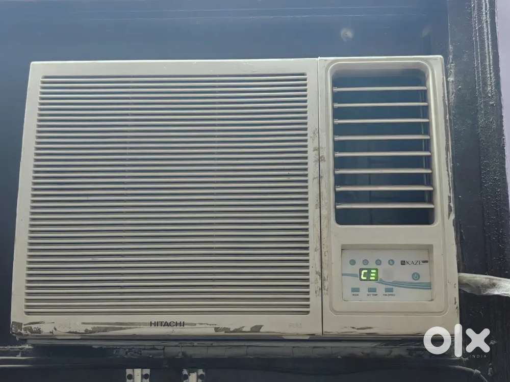 .75 ton Hitachi window AC with Microtek stabilizer