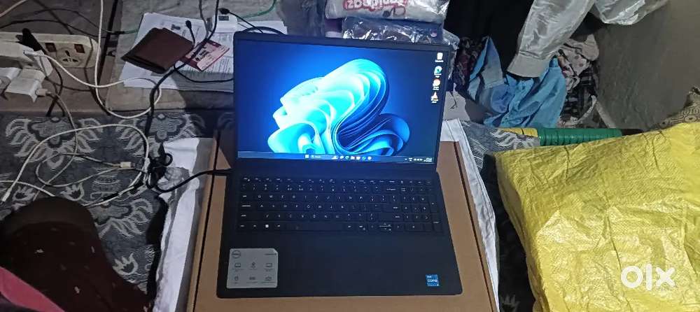 Dell Inspiron 3530