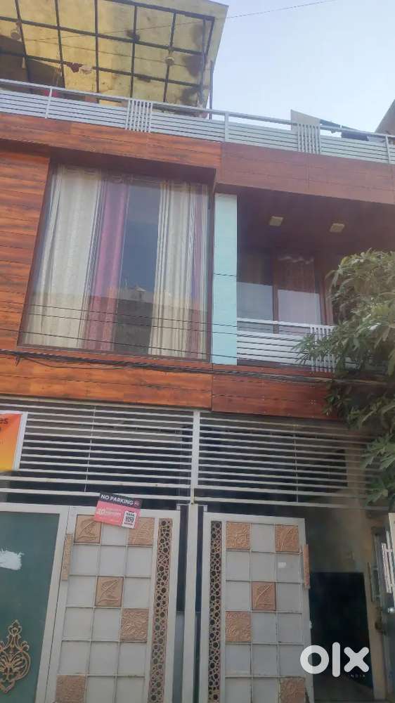 1 bhk for rent only for girls ready to move indipendent flat