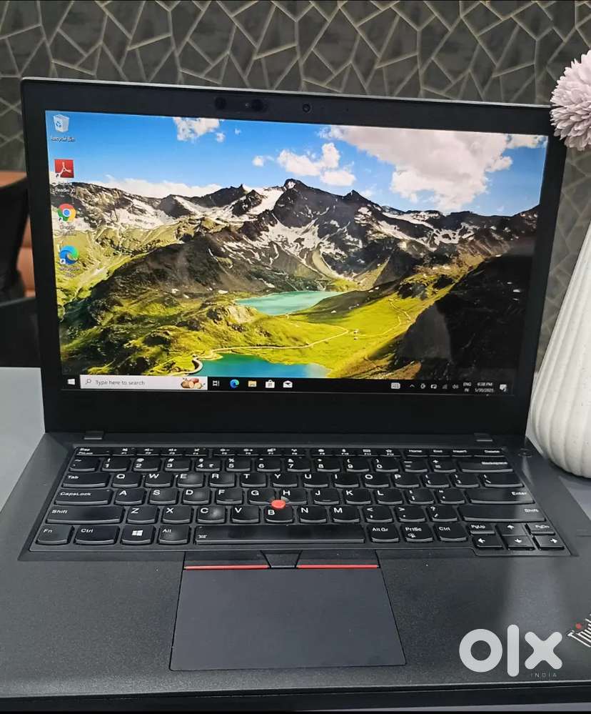 Lenovo ThinkPad T480
Corei7 8th generation
16gb ddr4 
512gb ssd