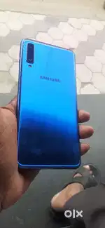 SAMSUNG Galaxy A7 GOOD CONDITION