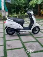 New bettry new tyre good condition of the scooter