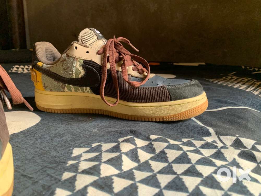 Nike shoes uk9 size