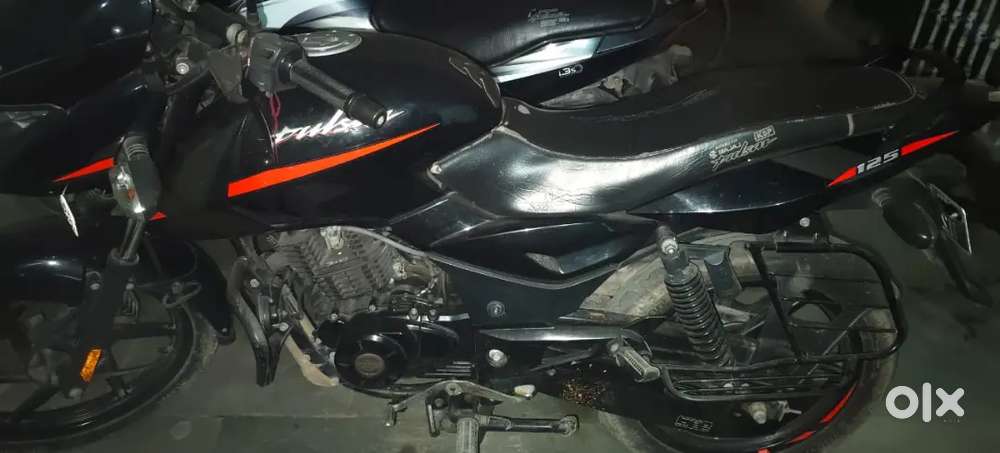 Bajaj pulsar 125