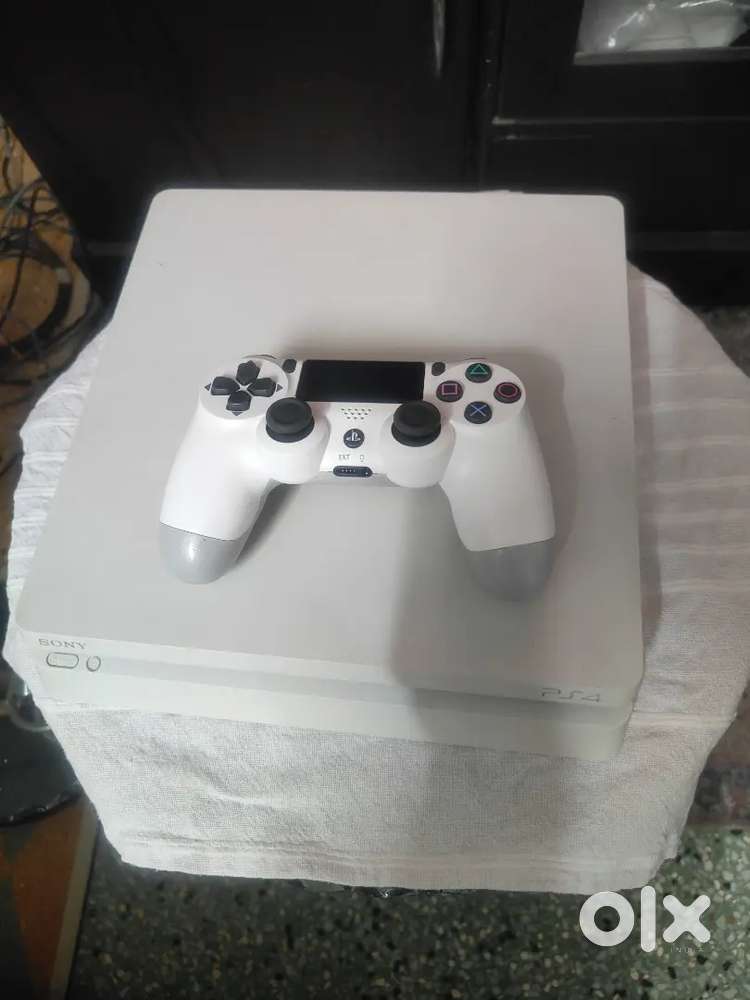 PS4 White Colour Limited Edition+21 New Games+1TB Slim Modal All Late