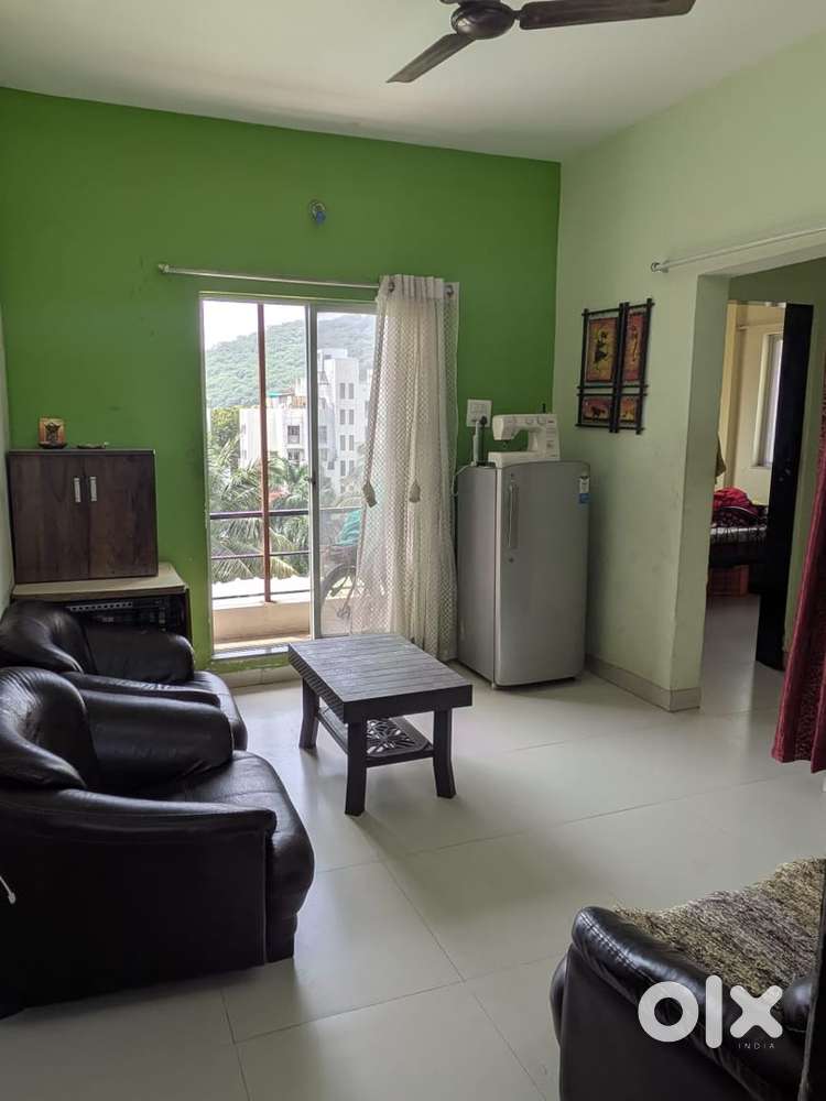 spacious furnished 750 sq.ft. With 2 Bathroom for Rent