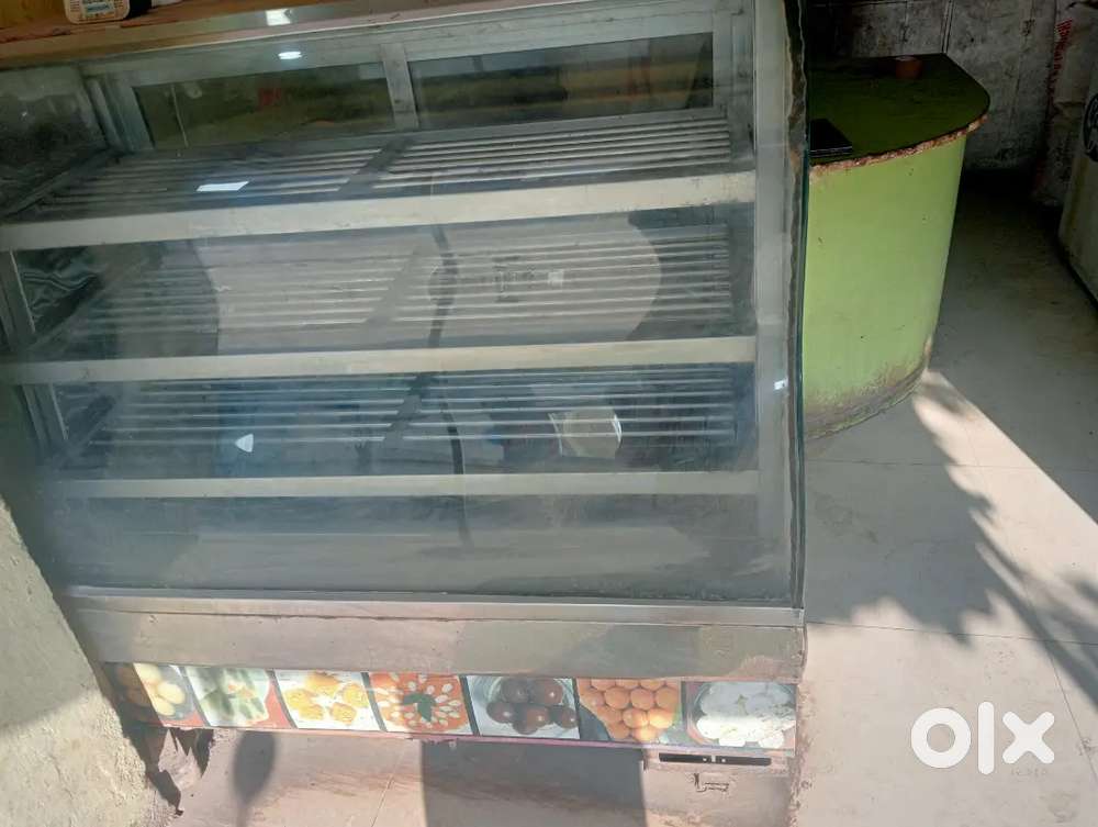 Sweets and cake counter fredg