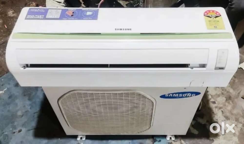 Sumsung 1 ton split AC a good condition .