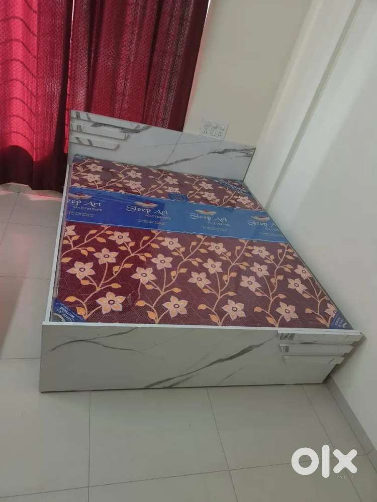 BRAND NEW NON STORAGE BED 5*6