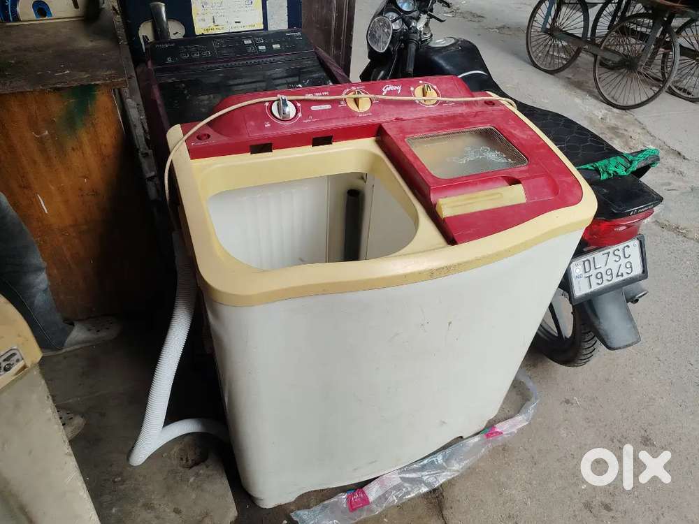 Godrej semi automatic washing machine 7kg running condition