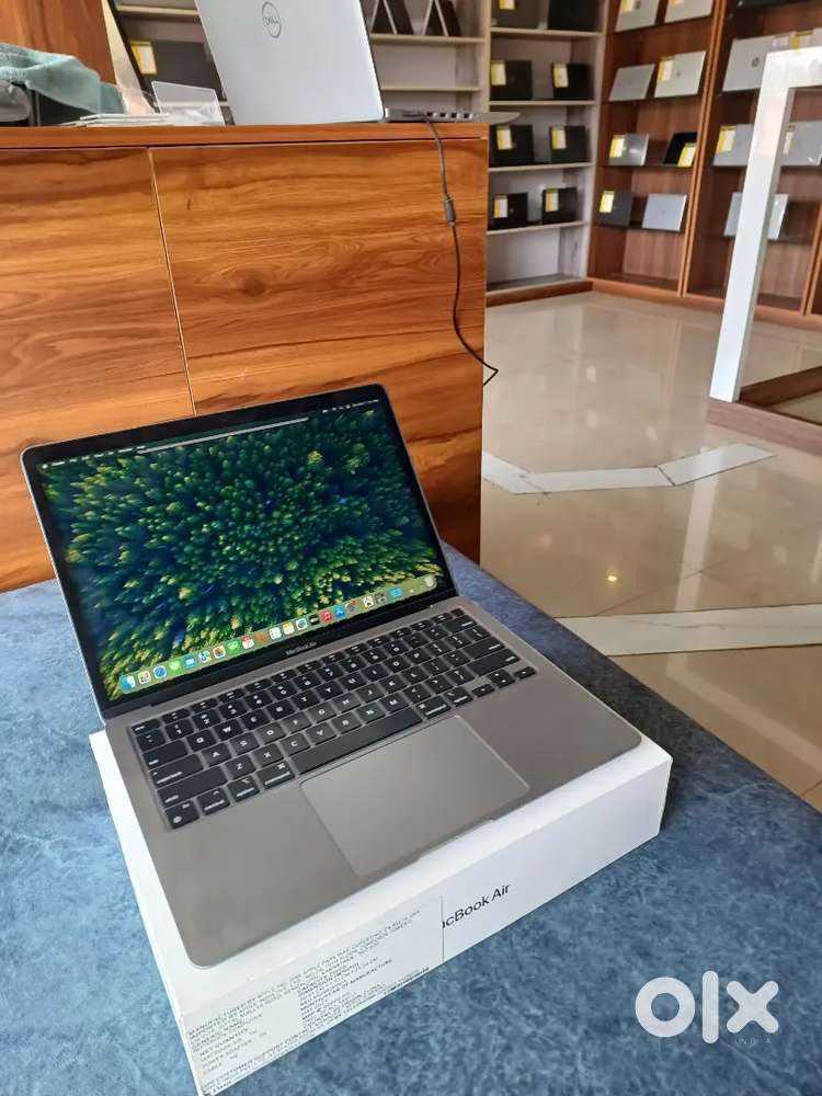 MacBook m1 air with box 100 cycle cound