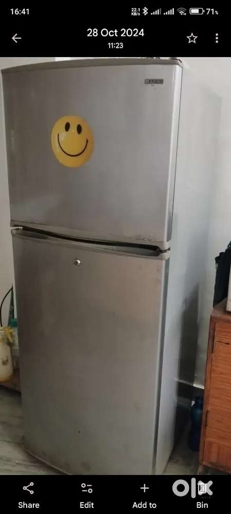 Refrigerator