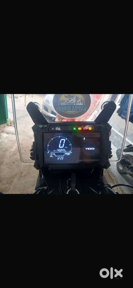 Yezdi Adventure 2022 model