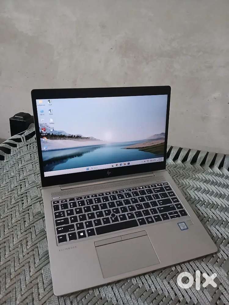 HP EliteBook 840 G5  8GB RAM  256GB SSD  Super Slim Business Laptop