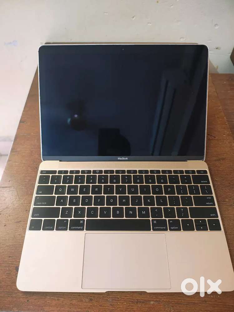 Apple Mac Book