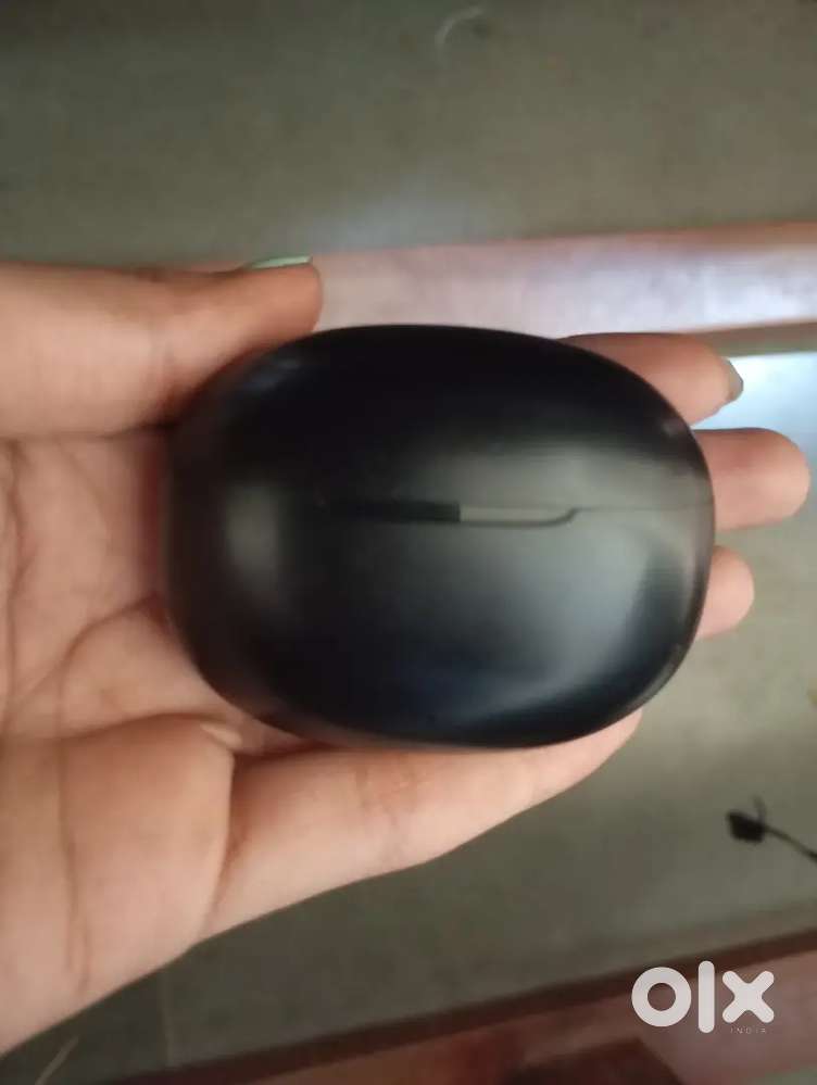 Bluetooth headphones