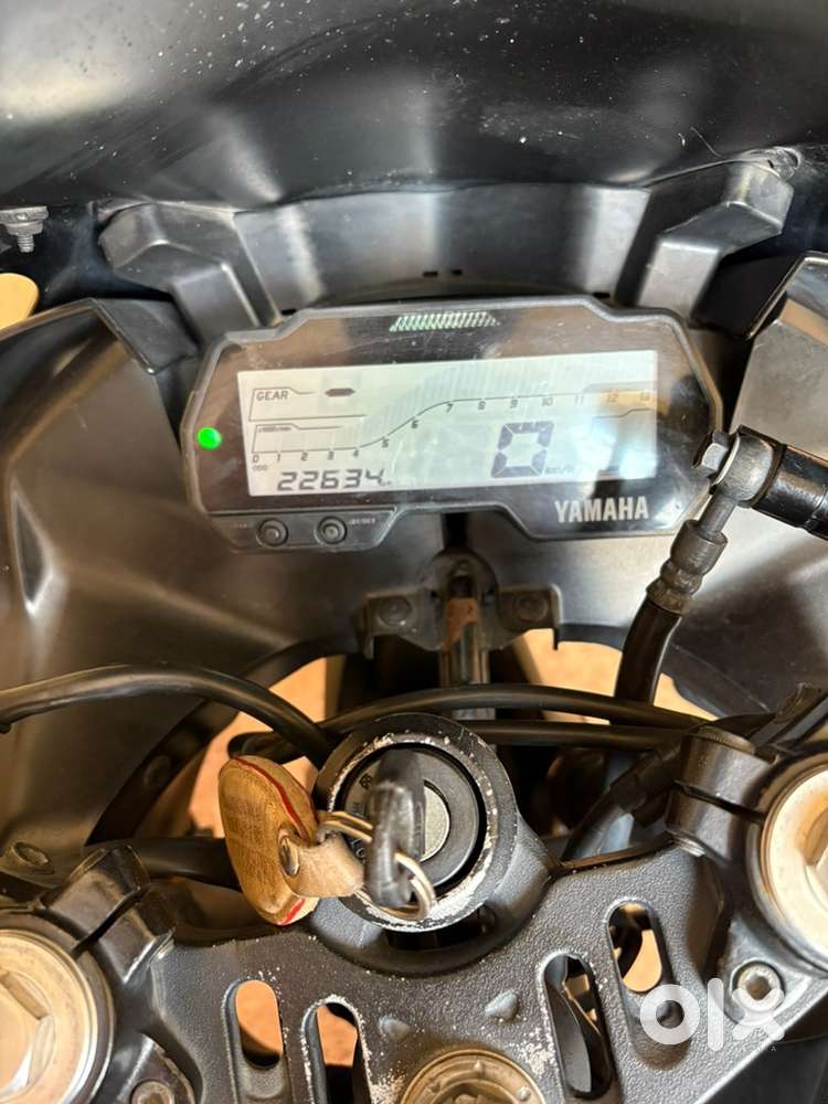 R15 v3 for sale in mint condition