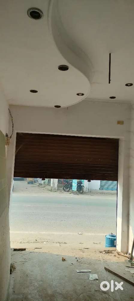 For Rent (shop/office) size (8'×16')