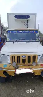 Bolero Pickup FB BS 4 AC container vehicle ( Insurance is active)