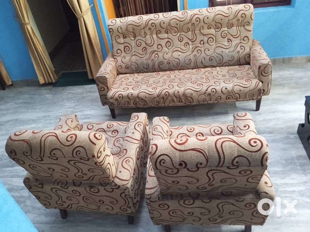 3+2 Sofa set.Made up of Teak wood.
