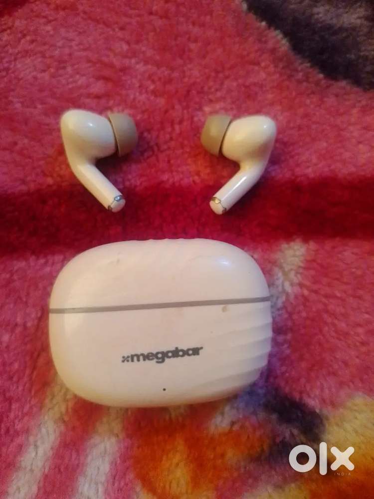 Earbuds  megabar