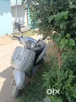 Single Hand scooty