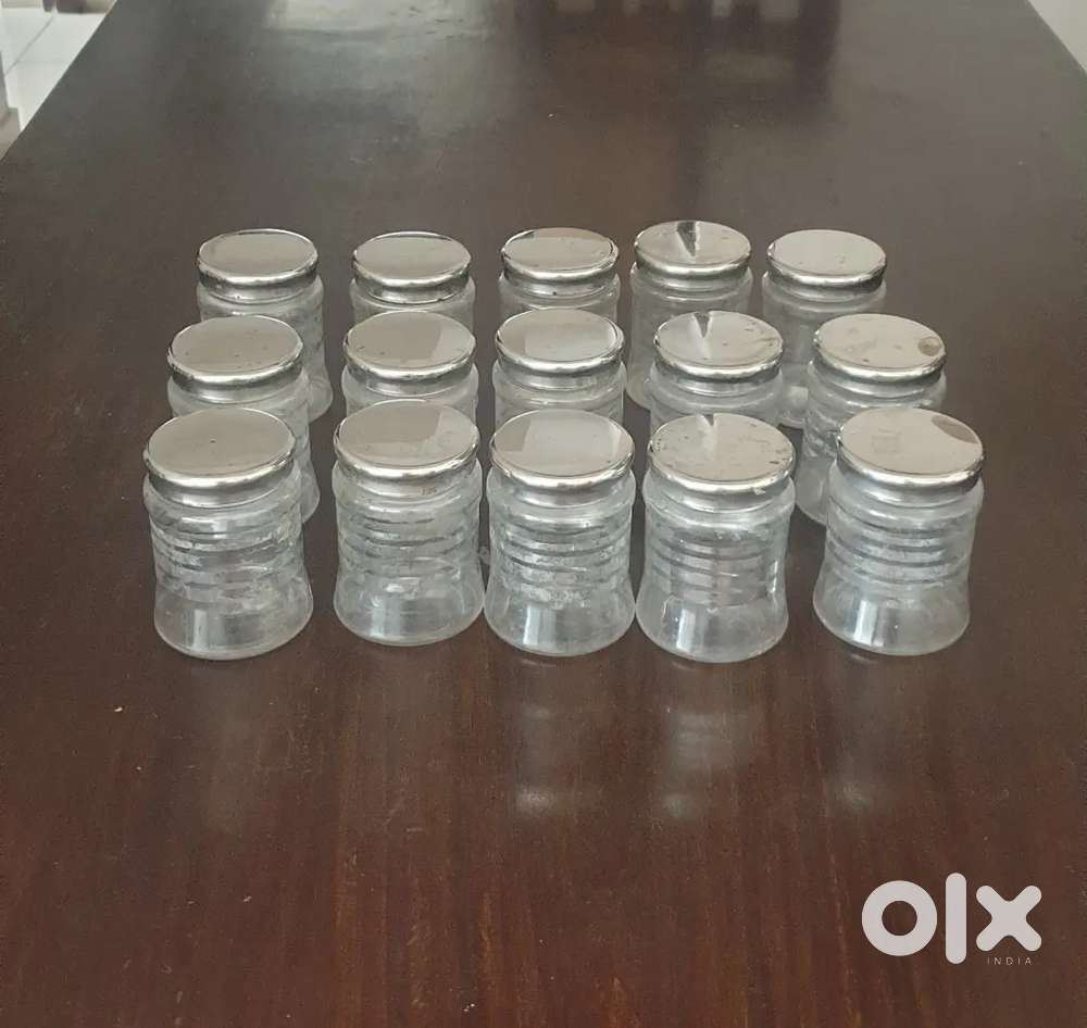 Plastic Barni / Containers (15)