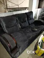 Used sofa (Repair required)