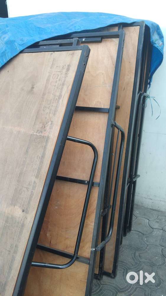 Bunker cots double cots