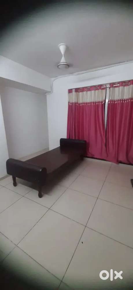 Prime location 3 bhk luxury flat rent and luxury apartments