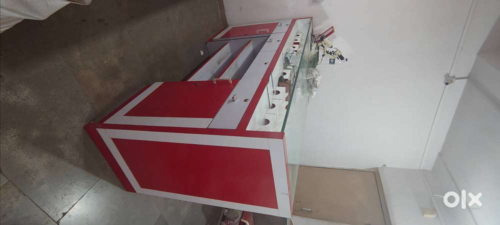 Shop Counter and Wall Illuminated Display