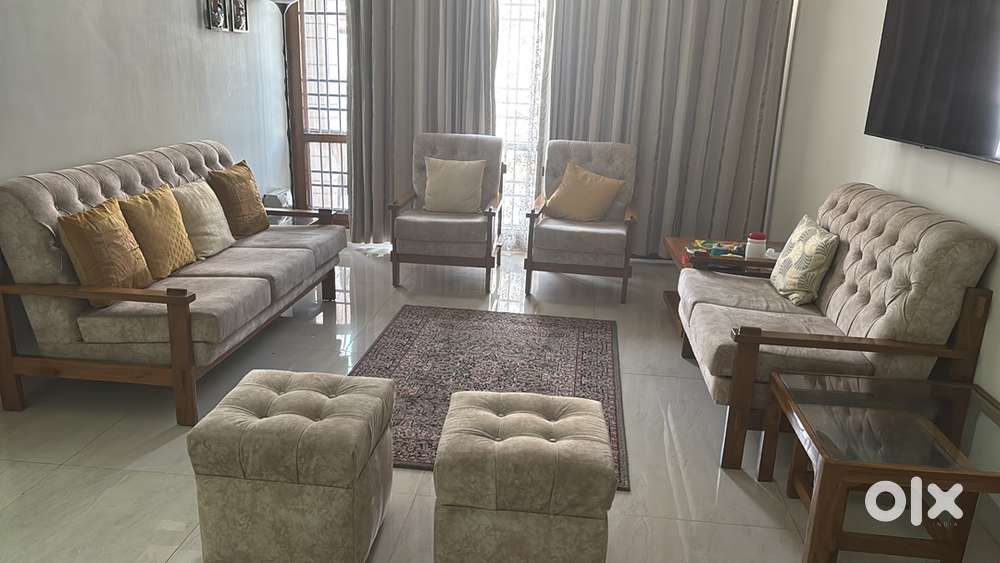 Sofa Set - 9 seater in teakwood