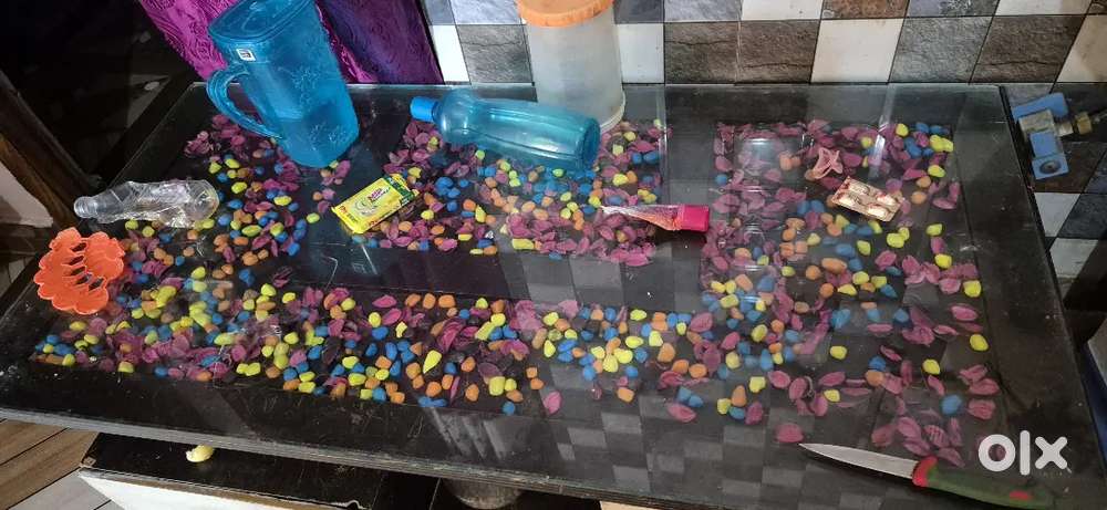 Table, Good Condition