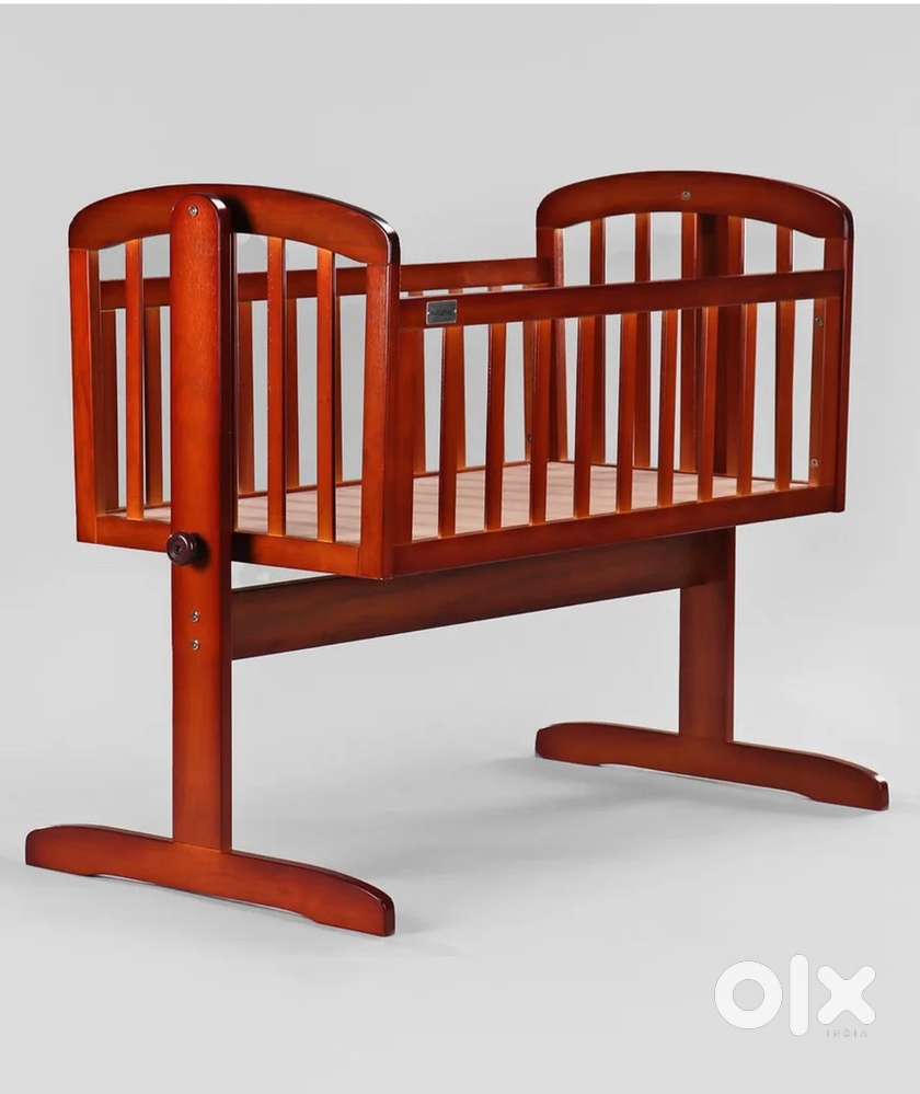 Kids wooden cot in great condition