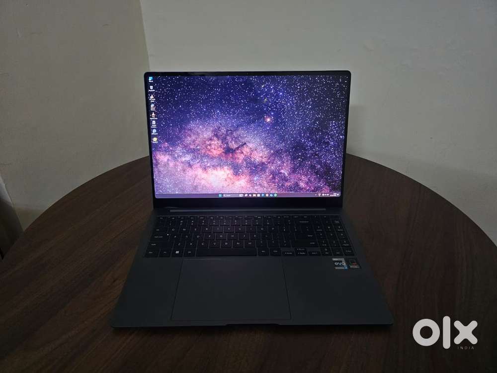 Samsung Galaxy Book 3 Pro (16) - i7 16GB 512GB SSD Slim & Powerful