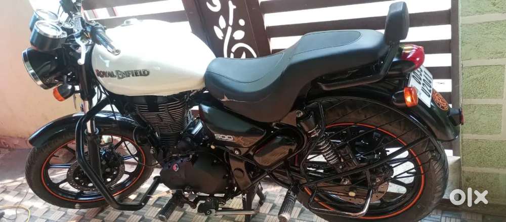 Royal Enfield Thunderbird