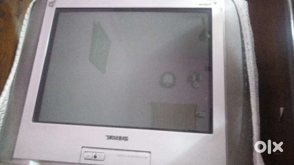 Sony, 26 inch ,9 years.