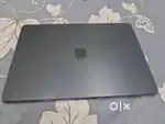 Macbook air M2 (15 inches)